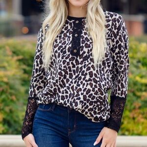 Womans Chic Leopard Print Blouse with Lace Accents NWT